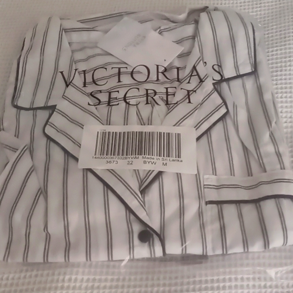 Victoria's Secret Sleep Shirt